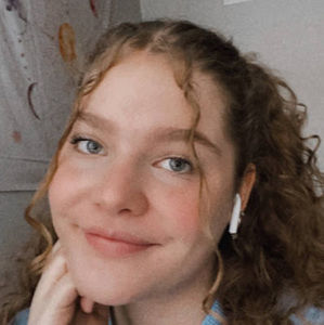 Meet your Posher, Kayla